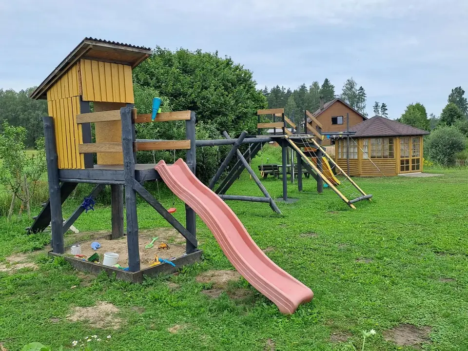 Kempinga laukums dienas laikā
